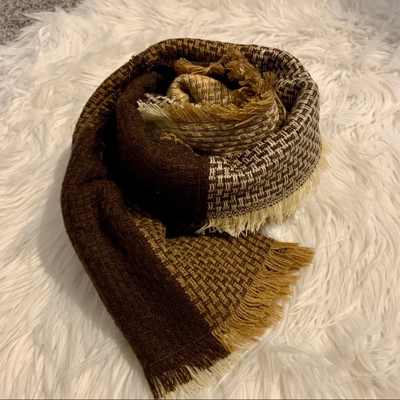 Latte Blanket Scarf - Picture 1 of 2
